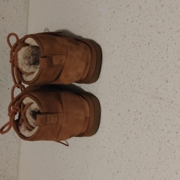 UGG Neumel Size 7 Men - Picture 4 of 6